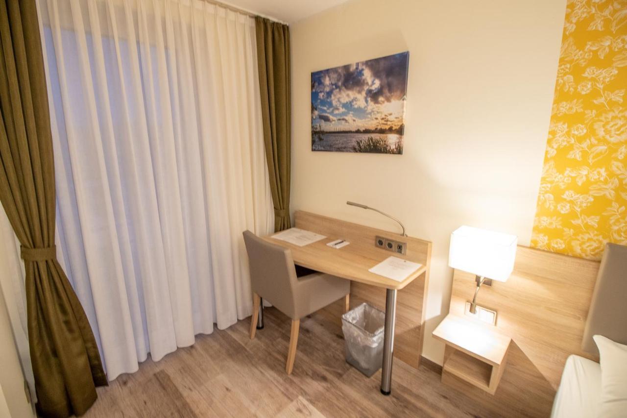 Hotel Fallersleber Spieker Wolfsburg Bagian luar foto