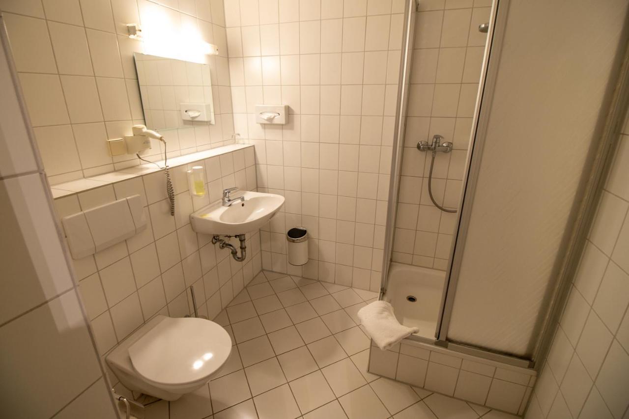 Hotel Fallersleber Spieker Wolfsburg Bagian luar foto